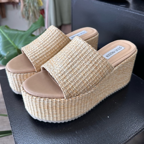 Steve Madden Dafne Platform Sandal - Picture 1 of 1